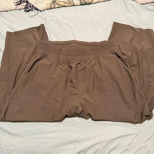 GAP Olive Sleektech Barrel Pants